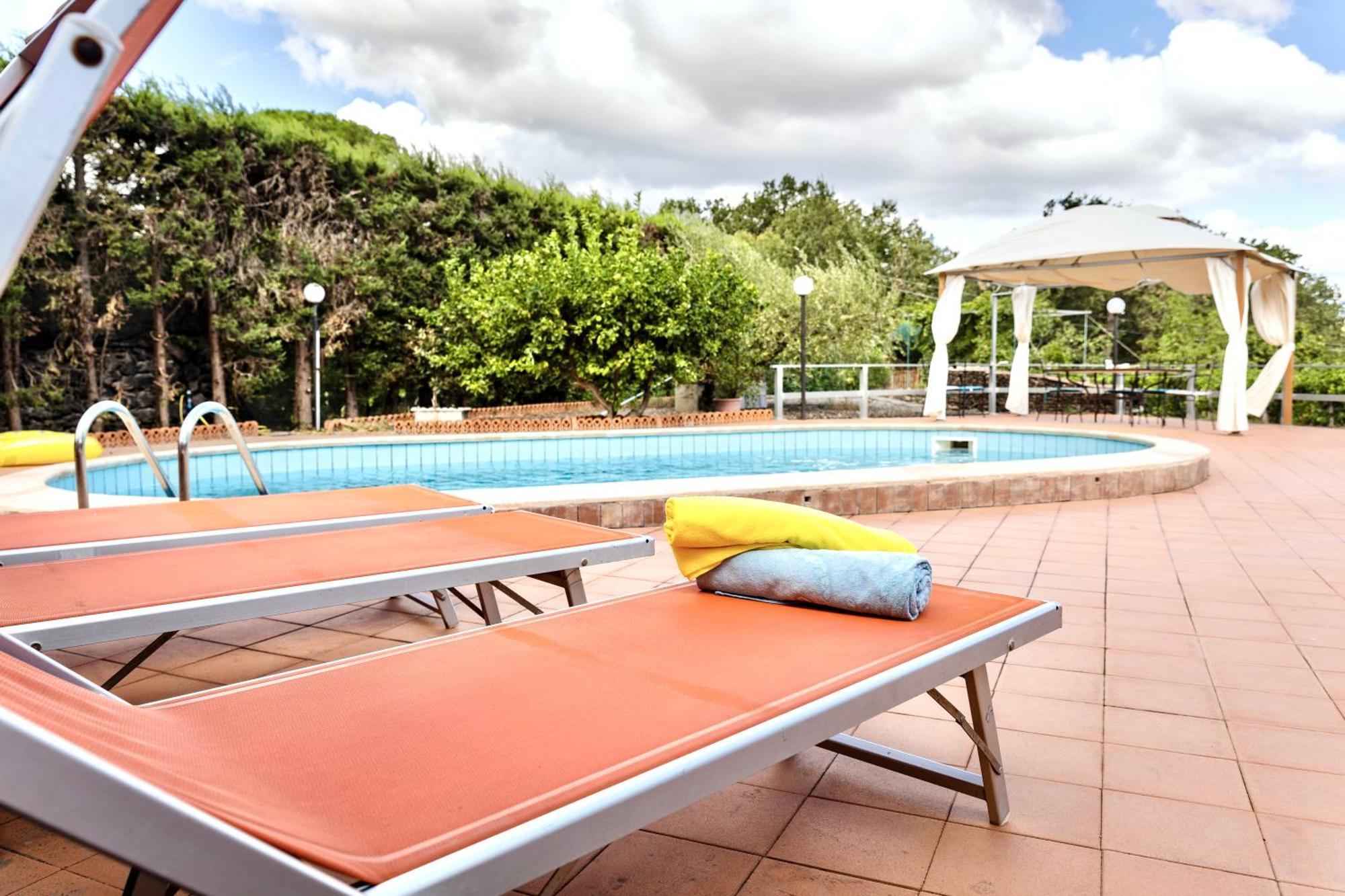 Villa Melany Casa Vacanza Piedimonte Etneo Eksteriør billede
