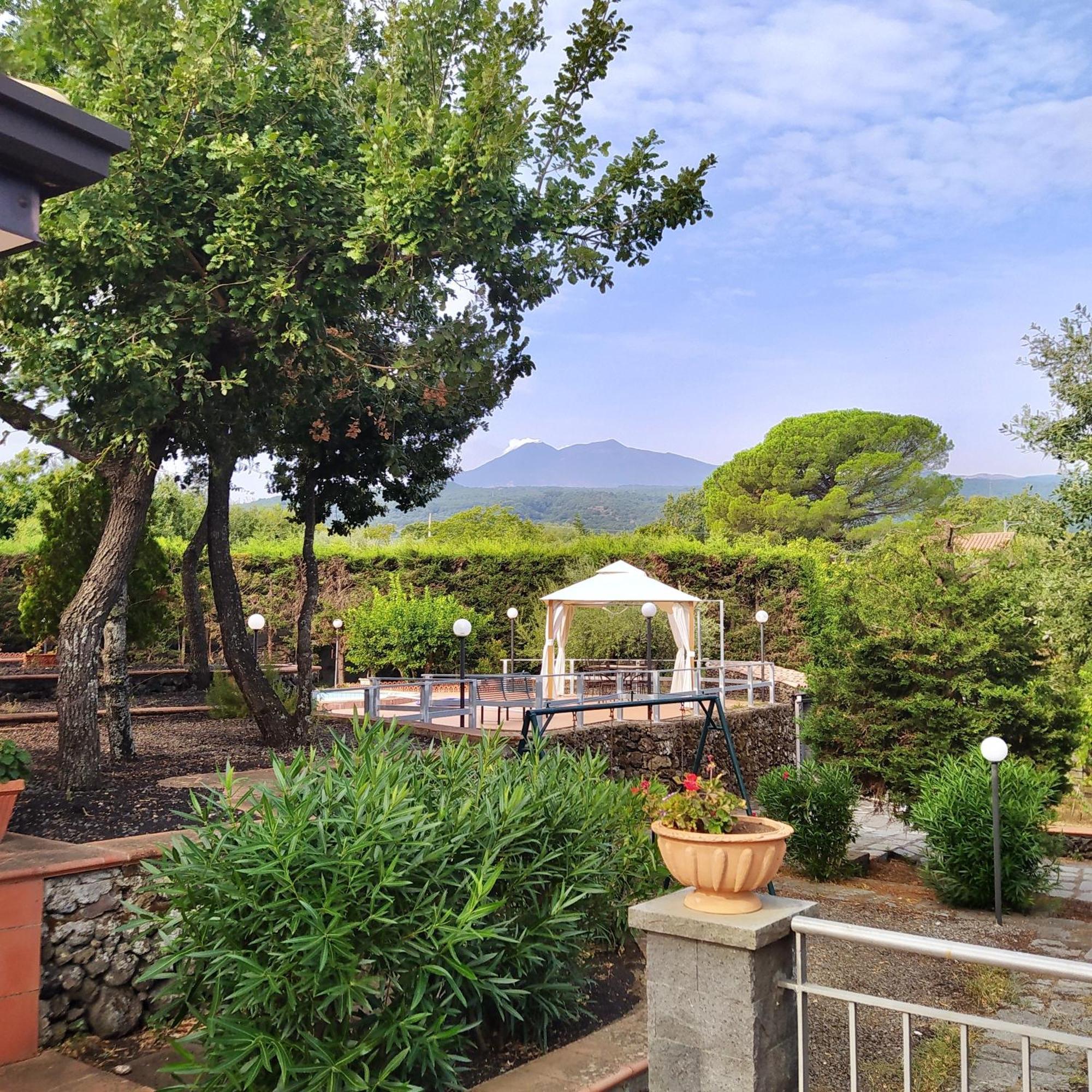 Villa Melany Casa Vacanza Piedimonte Etneo Eksteriør billede