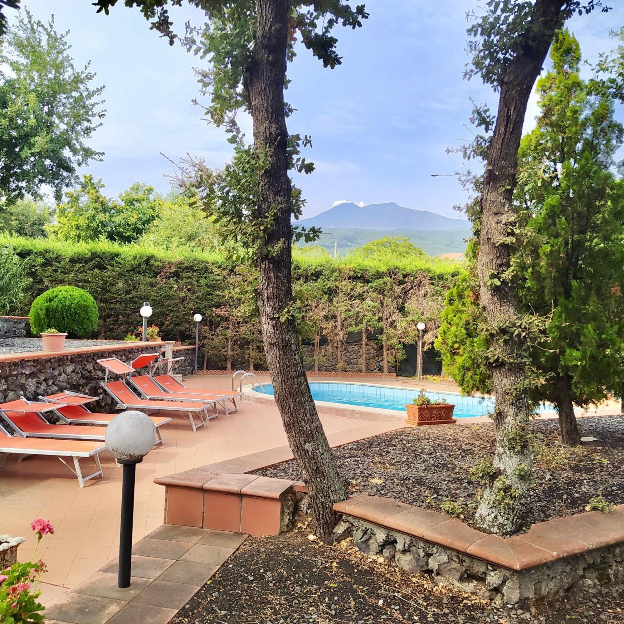 Villa Melany Casa Vacanza Piedimonte Etneo Eksteriør billede