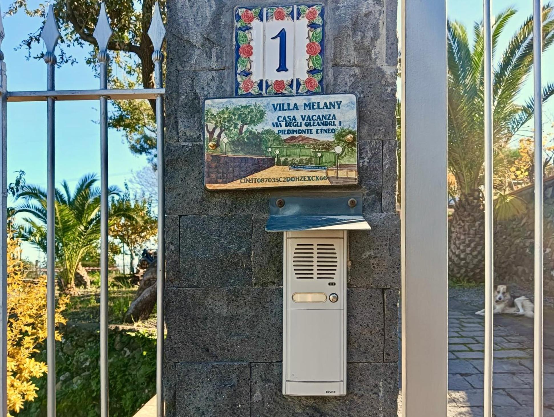 Villa Melany Casa Vacanza Piedimonte Etneo Eksteriør billede